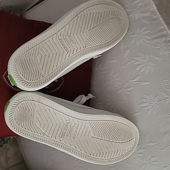 Cariuma - Picture 3 of 3